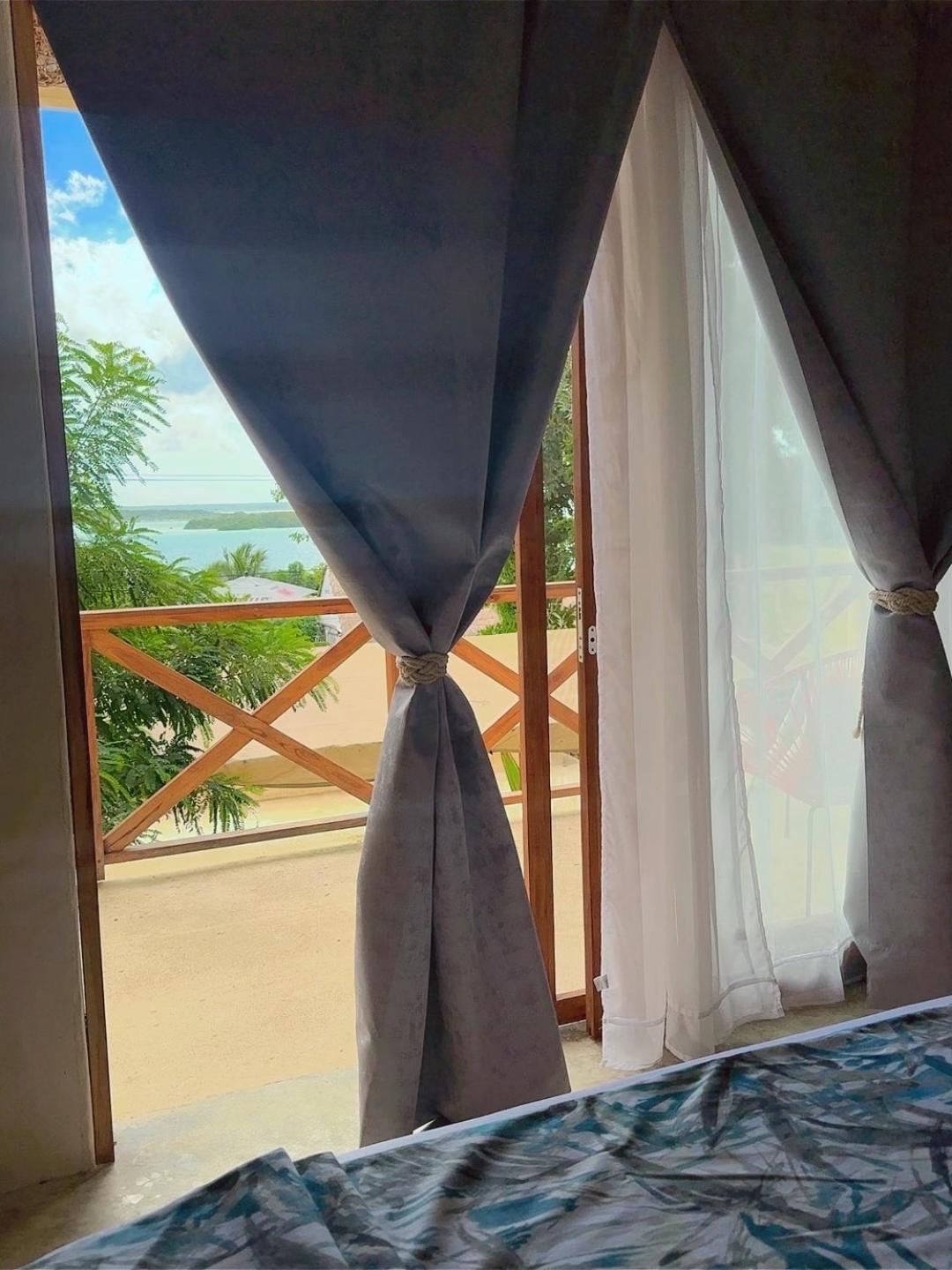 Hotel & Eco Cabanas Azul Maria バカラル エクステリア 写真